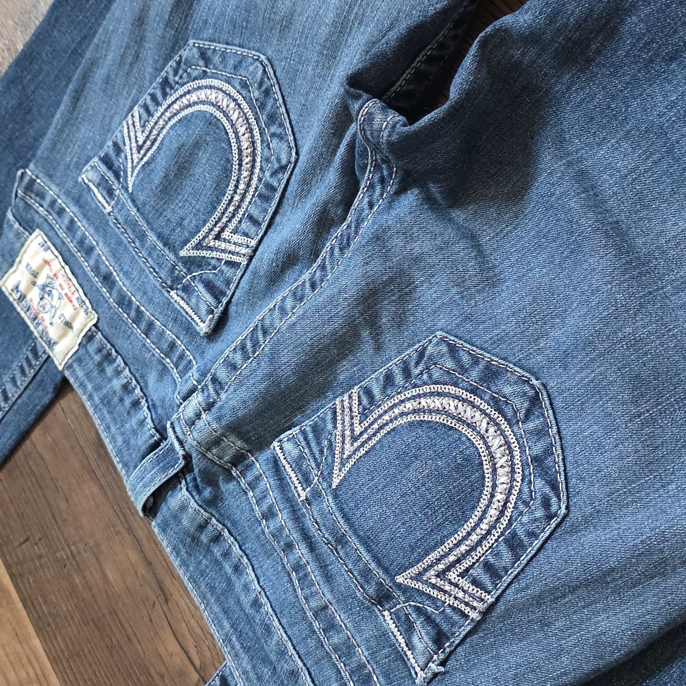 True Religion Straight Boot Cut Blue Jeans - Picture 4 of 11